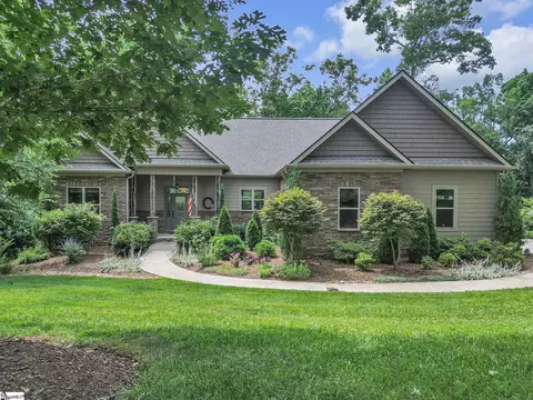 221 Morning View Dr, Landrum, SC 29356