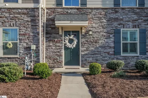 20 Eagle Field Ln, Greenville, SC 29607