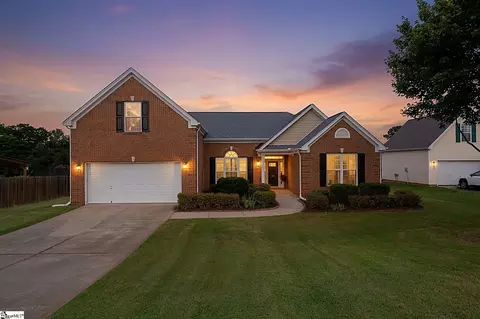 152 Pendock Ln, Piedmont, SC 29669
