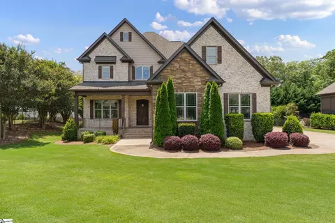 222 New Castle Dr, Duncan, SC 29334