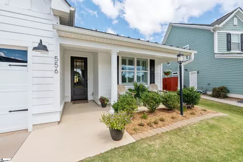 Exterior - 556 Backacre Ct, Greer, SC 29651 photo 4 of 9