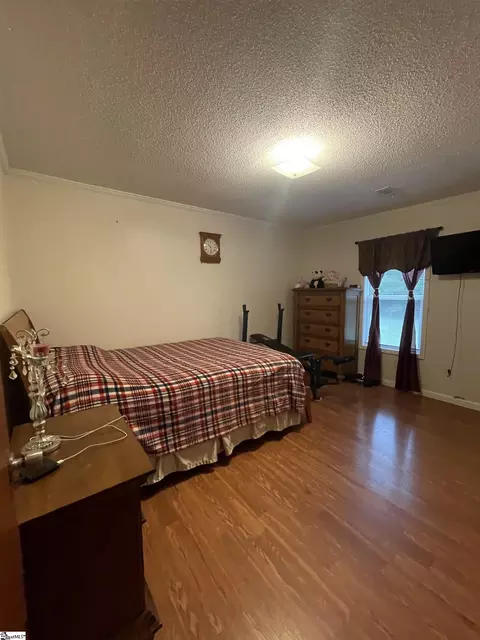 Bedroom - 300 Baldwin St, Honea Path, SC 29654 photo 1 of 5