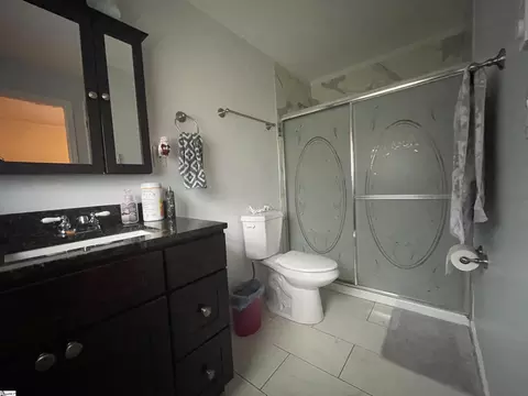 Bath - 300 Baldwin St, Honea Path, SC 29654 photo 1 of 3