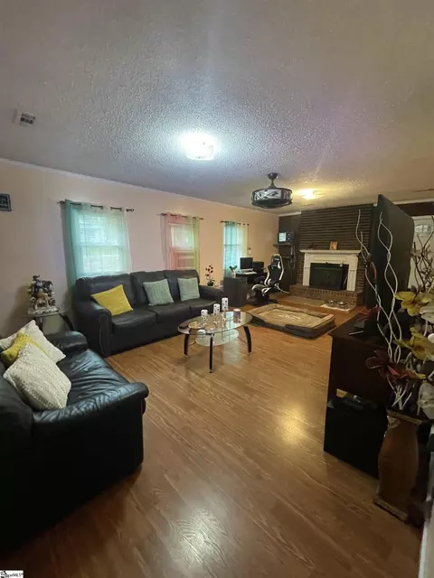 Living - 300 Baldwin St, Honea Path, SC 29654 photo 1 of 1