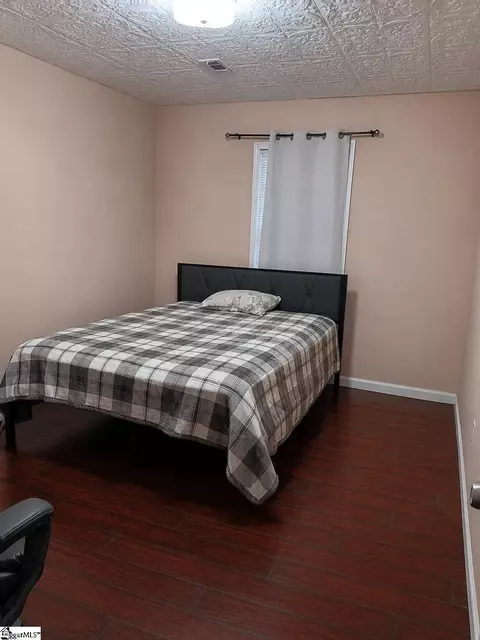 Bedroom - 300 Baldwin St, Honea Path, SC 29654 photo 3 of 5