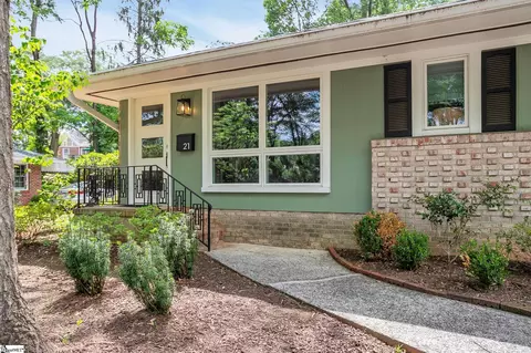 21 Knoxbury Ter, Greenville, SC 29601