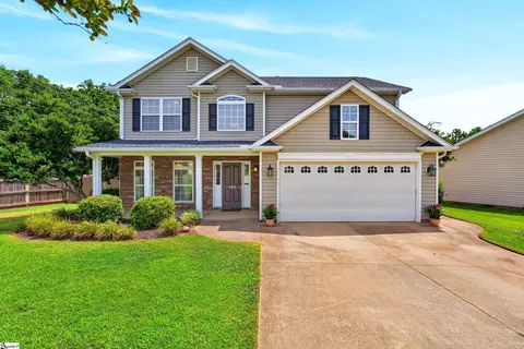 128 Saxon Falls Ct, Mauldin, SC 29662