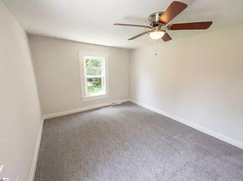 202 E Centennial St, Clinton, SC 29325 photo 10