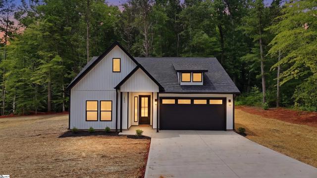 2845 Melvin Hill Rd, Campobello, SC 29322