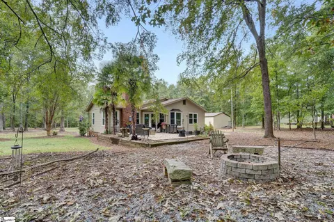 3239 Hurricane Church Rd, Clinton, SC 29325