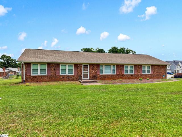 4067 Anderson Mill Rd, Spartanburg, SC 29301
