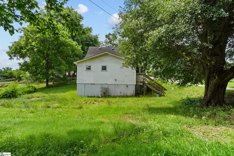 4 Adger St, Pelzer, SC 29669 photo 5