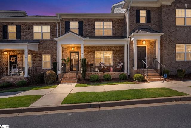 32 Peckham St, Greenville, SC 29607