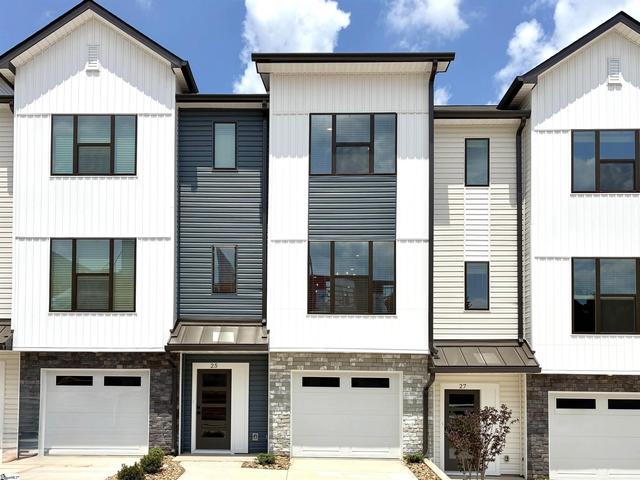 25 Pikewood Ln, Greenville, SC 29607