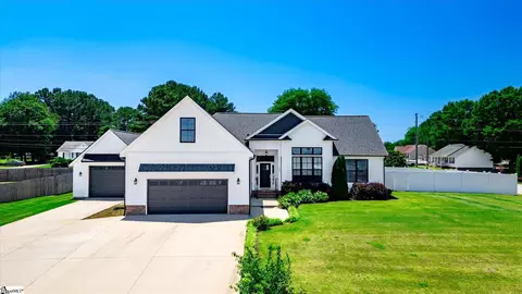 502 Life Ln, Lyman, SC 29365