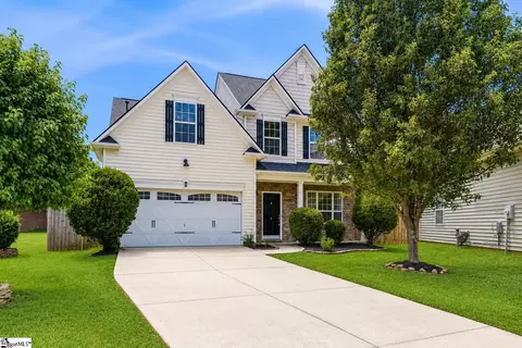 8 Carilon Ct, Simpsonville, SC 29681