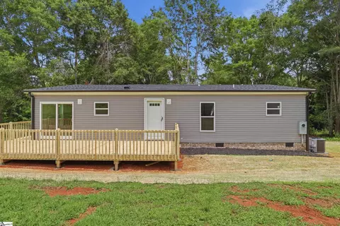210 Frontier Dr, Easley, SC 29640 photo 1