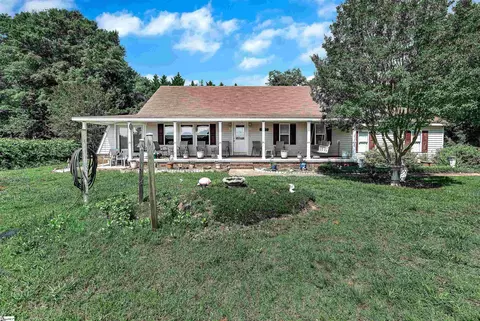 1100 Cherokee Rd, Townville, SC 29689