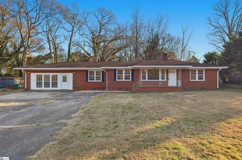 201 Francis Marion Dr, Spartanburg, SC 29302