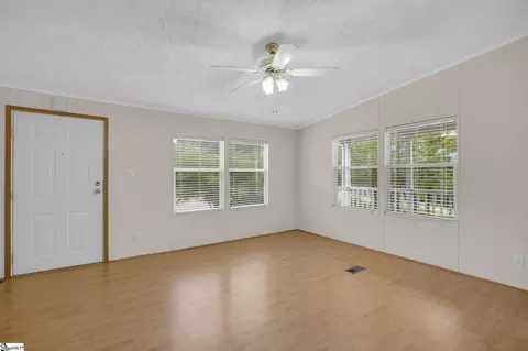 210 Deer Creek Trl, Walhalla, SC 29691 photo 8