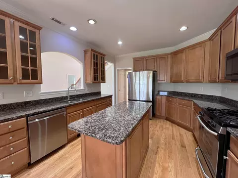 Kitchen - 3 Garbor Ct, Greer, SC 29650 photo 3 of 4