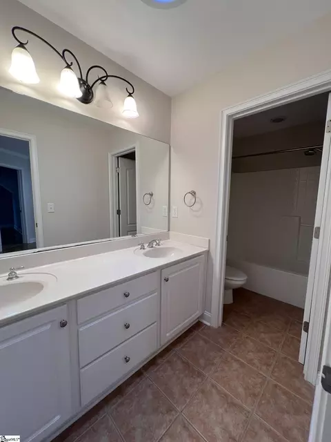 Bath - 3 Garbor Ct, Greer, SC 29650 photo 6 of 6