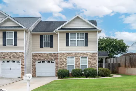 212 Marshland Ln, Greer, SC 29650