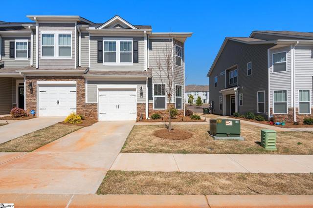 15 Planters Pl, Greer, SC 29650