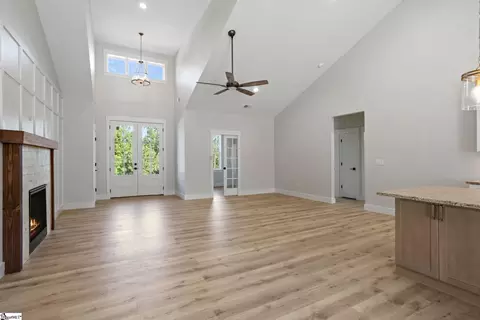369 Pine Dr, Greer, SC 29651 photo 5