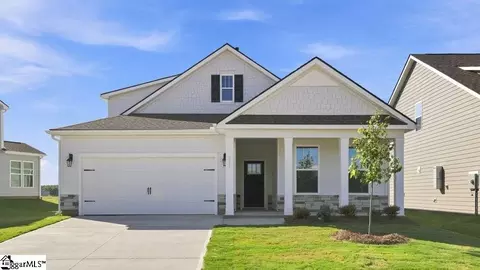511 Frobisher Dr, Woodruff, SC 29388