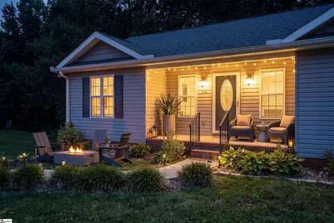 Exterior - 119 Nicholas Ct, Easley, SC 29640 photo 2 of 4