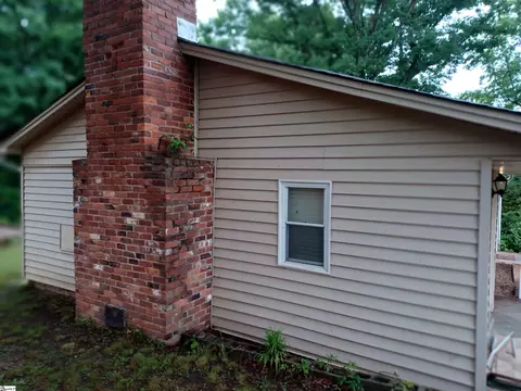 Exterior - 616 Sunset Cir, Lancaster, SC 29720 photo 4 of 5