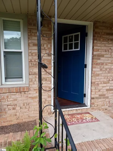 Entry Way - 616 Sunset Cir, Lancaster, SC 29720 photo 1 of 2