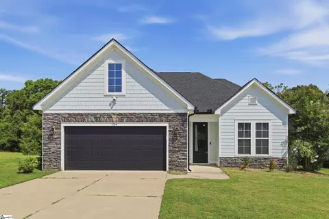 124 Champion Grn, Greenwood, SC 29649