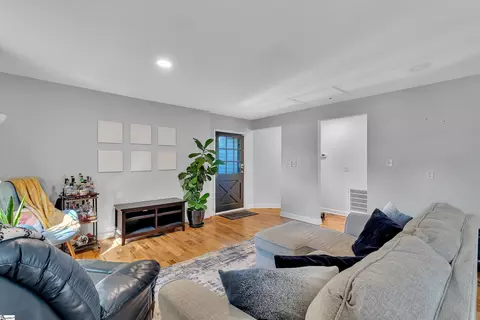 919 Berkeley Dr, Clemson, SC 29631 photo 3