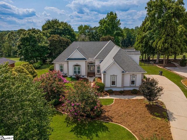 724 W Tara Ln, Duncan, SC 29334