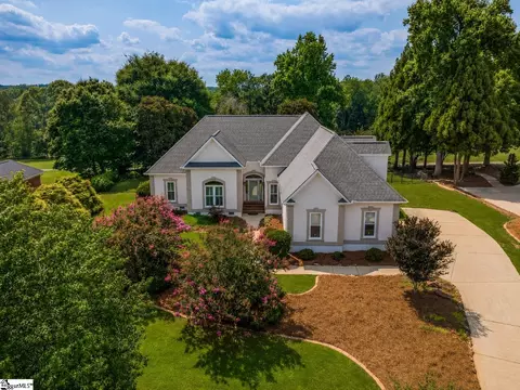 724 W Tara Ln, Duncan, SC 29334