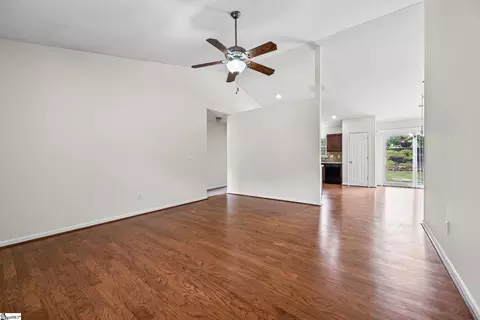 Living - 601 Chartwell Dr, Greer, SC 29650 photo 2 of 3