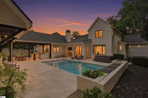21 Parkside Dr, Greenville, SC 29609