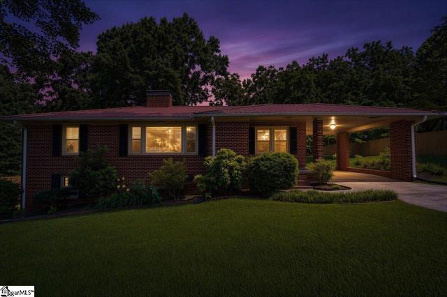 103 Autumn Dr, Greenville, SC 29611