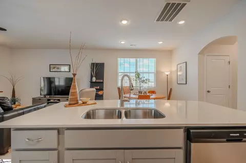 Kitchen - 263 E Compass Way, Easley, SC 29640 photo 5 of 6