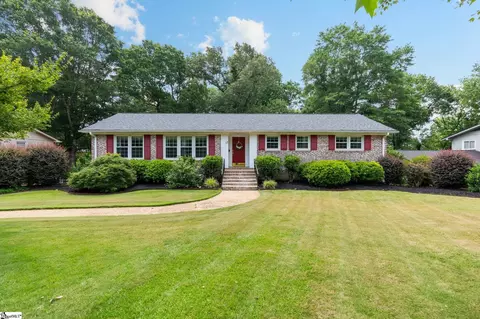 17 Randy Dr, Taylors, SC 29687