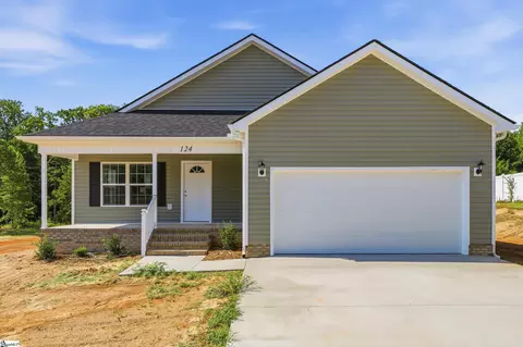 124 Laura Jane Ln, Gray Court, SC 29645