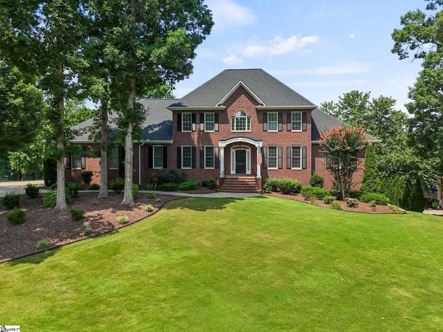 865 E Heathland Dr, Inman, SC 29349