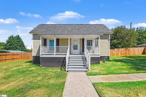 9 G St, Inman, SC 29349