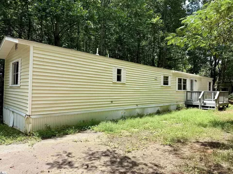 65 Randall Dr, Taylors, SC 29687