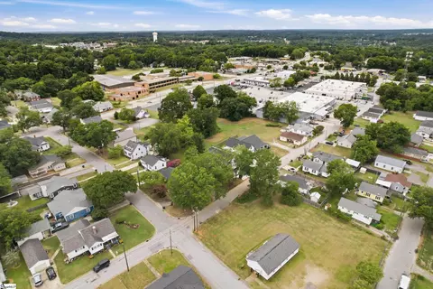View/Area - 201 Earl St, Greer, SC 29651 photo 3 of 6