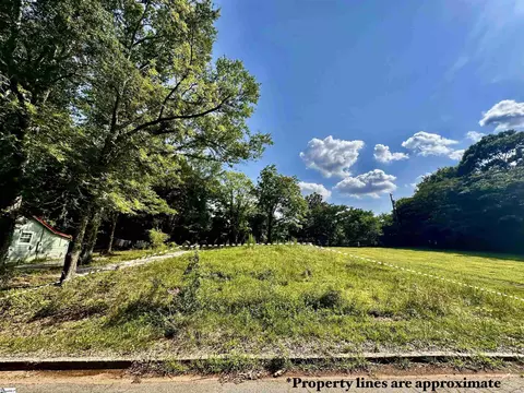 712 Beachwood Ave, Anderson, SC 29621