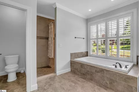 Bath - 4 Colonel Storrs Ct, Greer, SC 29650 photo 2 of 2