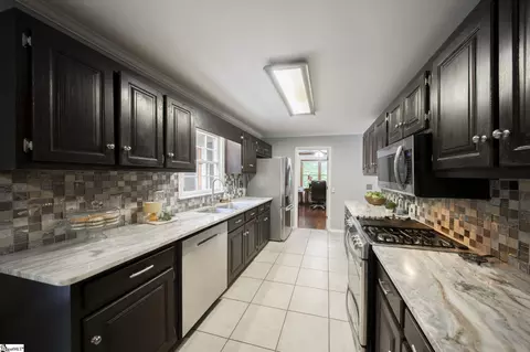 Kitchen - 412 Perry Hill Rd, Easley, SC 29640 photo 2 of 4